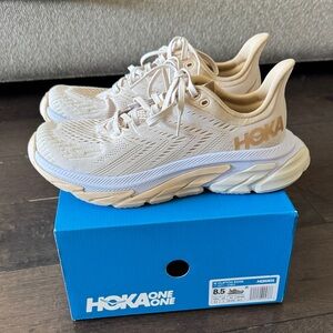 Hoka Cliton Edge Women's Sneakers in Beige and White 8.5